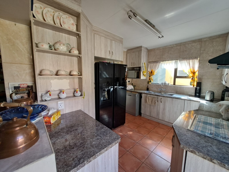 3 Bedroom Property for Sale in Waterval East North West